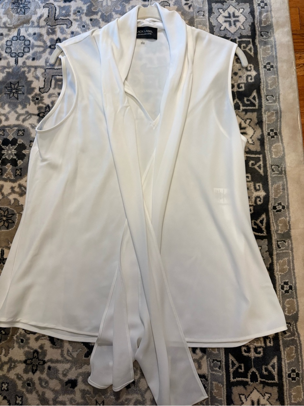 Evan Picone Cream Sleeveless Tie-Neck Blouse
